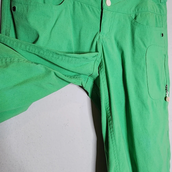 Lululemon green Betty Crop Pants.  Size 4. Vintage retro y2k. - Picture 10 of 16